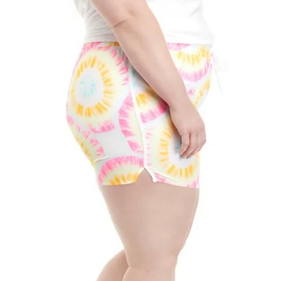 Crown & Ivy Multi Dye Shorts - Picture 3 of 3